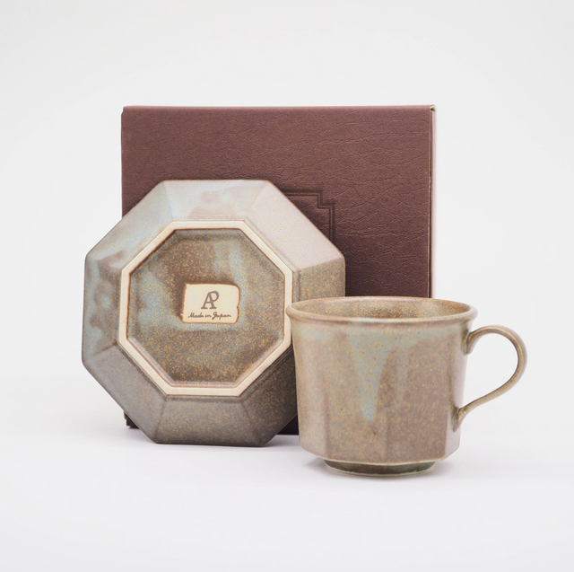 CHIPS | ANCIENT POTTERY GRAY | Octagona CUP & SAUCER