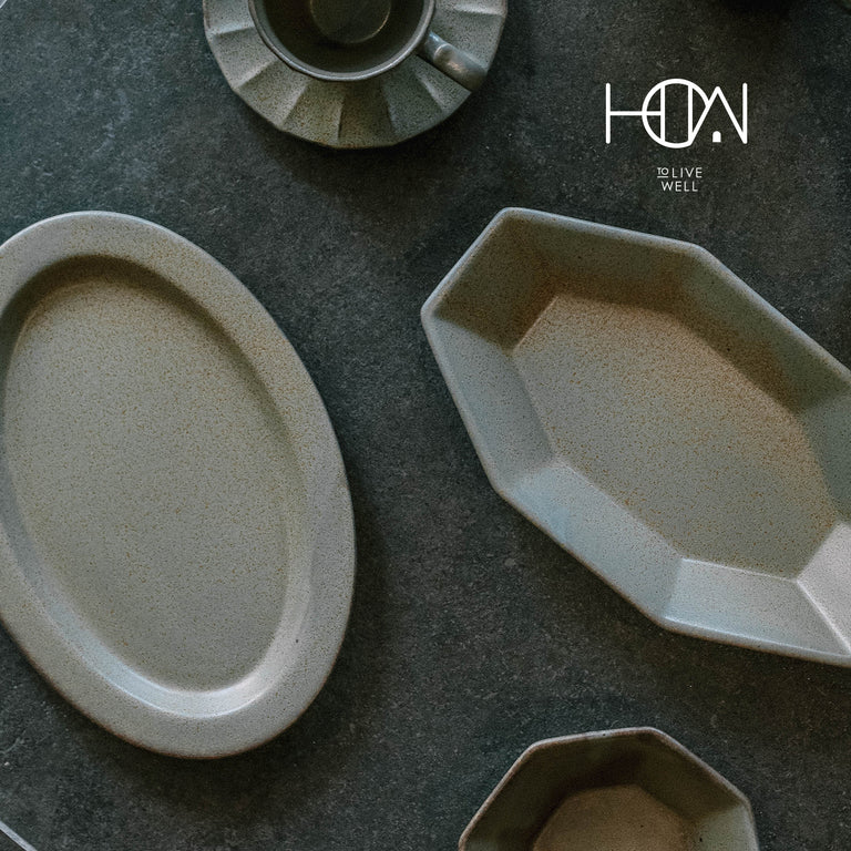 CHIPS | ANCIENT POTTERY GRAY | OVAL PLATE