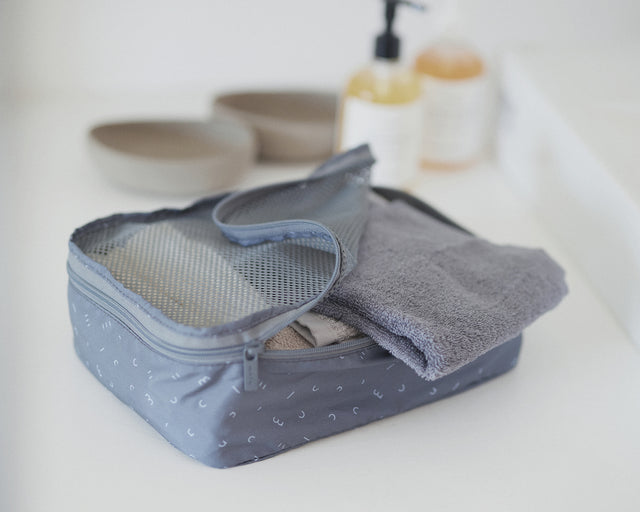 moln | Travel Organizer