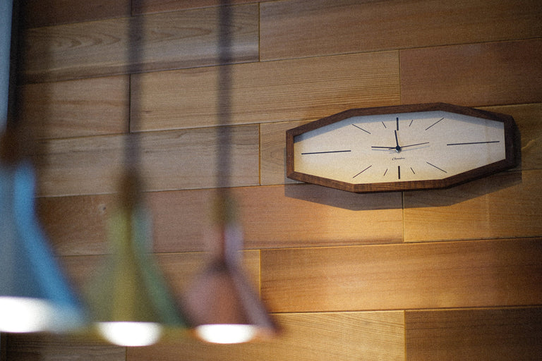 INTERZERO | LINE Clock Walnut