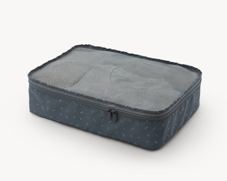 moln | Travel Organizer