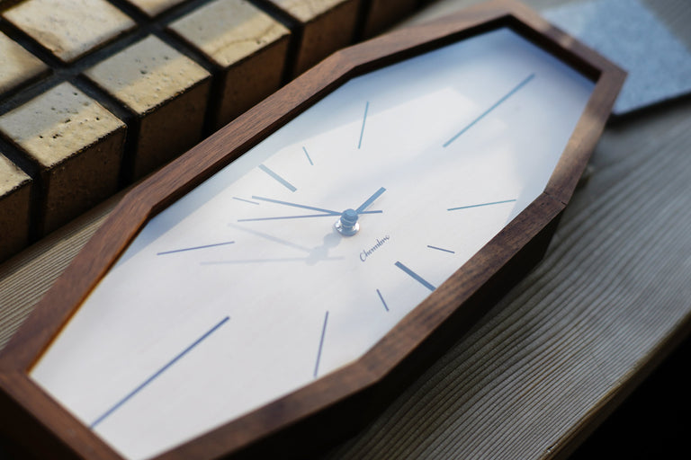 INTERZERO | LINE Clock Walnut