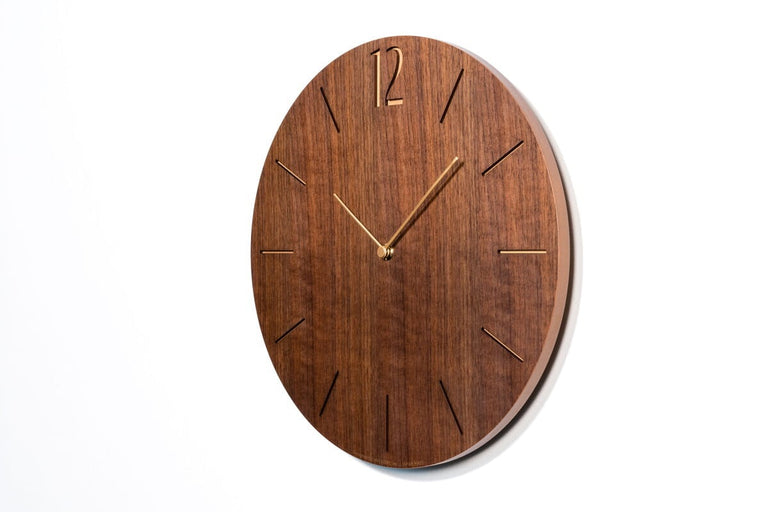 INTERZERO | PROUD Clock Walnut