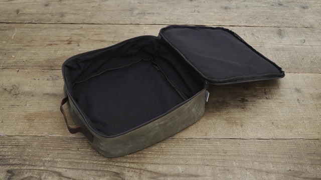 (In stock) TRAVELER'S POUCH